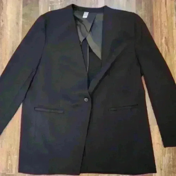 Spanx The Perfect Blazer:Smoothing Ponte Fabric, Machine Washable, Classic Style - Picture 2 of 4